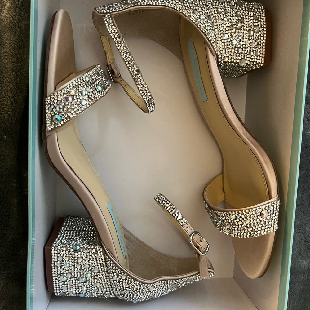 Women’s size 8.5 heeled sandal - Mari by Betsey Johnson